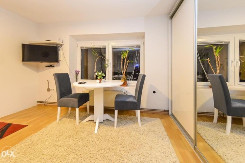 Apartment In Sarajevo Luaran gambar