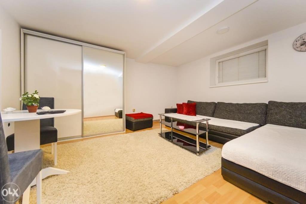 Apartment In Sarajevo Luaran gambar